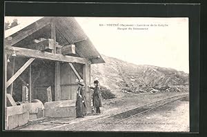 Ansichtskarte Voutré, Carriéres de la Kabylie, Hangar du Concasseur, Eingang zum Steinbruch