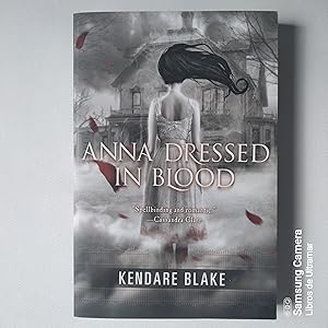 Imagen del vendedor de Anna dressed in blood. a la venta por Libros de Ultramar. Librera anticuaria.