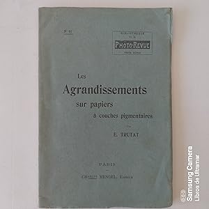 Imagen del vendedor de Les agrandissements sur papiers a couches pigmentaires. a la venta por Libros de Ultramar. Librera anticuaria.