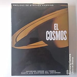 Seller image for El Cosmos. Imgenes desde la Tierra hasta los confines del Universo. Prlogo de Stephen Hawking. for sale by Libros de Ultramar. Librera anticuaria.