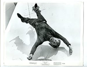 Bild des Verkufers fr Light At The Edge Of The World-Kirk Douglas-8x10-B&W-Still-Adventure-NM zum Verkauf von DTA Collectibles