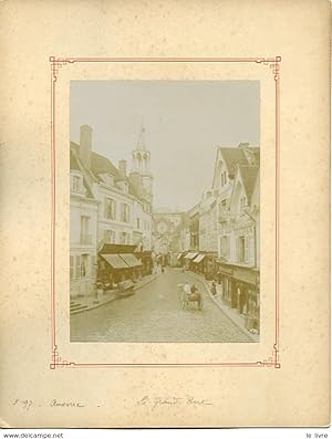 Seller image for PHOTOGRAPHIE SUR CARTON FORT DEBUT 20 SIECLE. AUXERRE. LA GRANDE RUE for sale by Le-Livre
