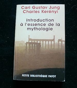 Imagen del vendedor de Introduction  l'essence de la mythologie. a la venta por Librairie Christian Chaboud