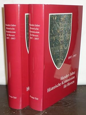 Bild des Verkufers fr Hundert Jahre Historische Kommission fr Hessen 1897-1997. Festgabe dargebracht von Autorinnen und Autoren der Historischen Kommission. 1. und 2. Teil komplett. Herausgegeben von Walter Heinemeyer. (= Verffentlichungen der Historischen Kommission fr Hessen, Band 61,1 und 61,2). zum Verkauf von Antiquariat Kretzer