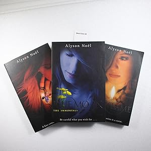 Immagine del venditore per Book set - Blue moon -Shadowland - Dark Flame the Immortals by Alyson Noel venduto da West Cove UK