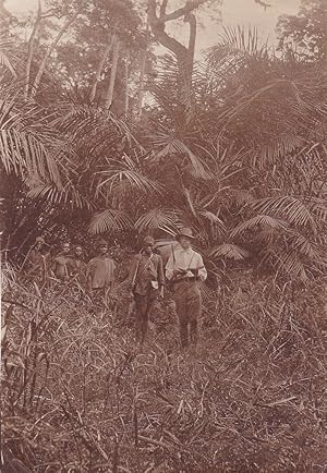 6 Original-Photographien aus der deutschen Kolonialzeit in Kamerun. Historische Photographien mit...