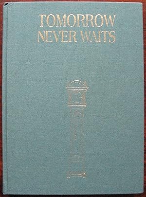 Immagine del venditore per Tomorrow Never Waits (Poetry today) Edited by Kelly Whitaker. 1997 venduto da Vintagestan Books