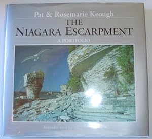 Bild des Verkufers fr The Niagara Escarpment : A Portfolio - Volume 3 *SIGNED BY BOTH AUTHORS* zum Verkauf von RareNonFiction, IOBA