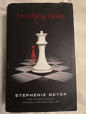 Breaking Dawn: Twilight, Book 4 (Twilight Saga)