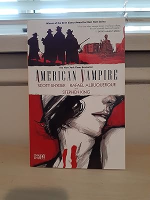 Imagen del vendedor de American Vampire 1 a la venta por Frabjous Books