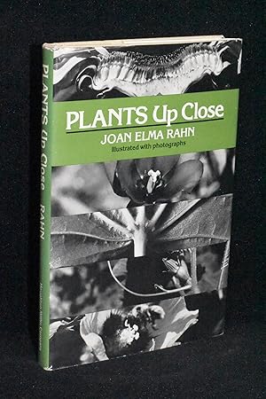 Immagine del venditore per Plants Up Close venduto da Books by White/Walnut Valley Books