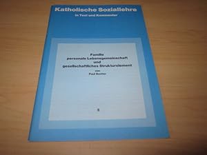 Seller image for Familie - personale Lebensgemeinschaft und gesellschaftliches Strukturelement for sale by Versandantiquariat Schfer