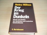 Bild des Verkufers fr Der Krieg im Dunkeln. Macht und Einflu der deutschen und russischen Geheimdienste zum Verkauf von Versandantiquariat Schfer