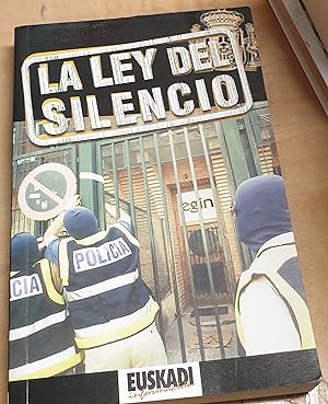 Seller image for La ley del silencio for sale by Outlet Ex Libris