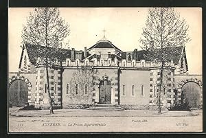 Carte postale Auxerre, La Prison départementale, prison