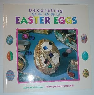 Imagen del vendedor de Decorating Easter Eggs a la venta por RareNonFiction, IOBA