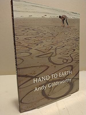 Imagen del vendedor de Hand to Earth a la venta por Brodsky Bookshop