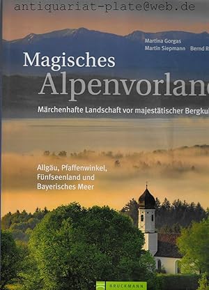 Magisches Alpenvorland. Märchenhafte Landschaft vor majestätischer Bergkulisse. Allgäu, Pfaffenwi...