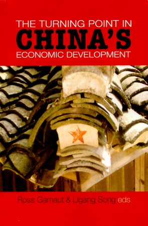Bild des Verkufers fr The Turning Point in China's Economic Development. zum Verkauf von Asia Bookroom ANZAAB/ILAB