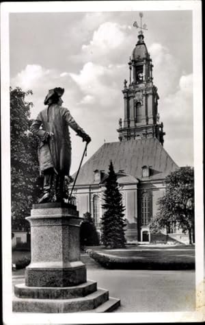 Bild des Verkufers fr Ansichtskarte / Postkarte Potsdam in Brandenburg, Garnisonkirche mit Denkmal Friedrich des Groen zum Verkauf von akpool GmbH