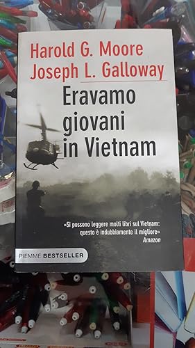 Imagen del vendedor de ERAVAMO GIOVANI IN VIETNAM a la venta por Libreria D'Agostino