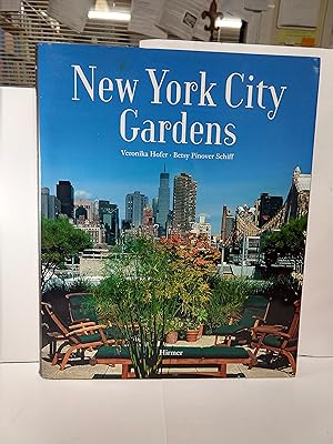 Bild des Verkufers fr New York City Gardens zum Verkauf von Fleur Fine Books