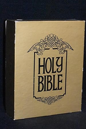 Imagen del vendedor de The Holy Bible Containing the Old and New Testaments in the King James Version; Family Altar Edition; Red Letter a la venta por Books by White/Walnut Valley Books