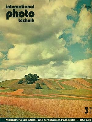 Imagen del vendedor de Photo Technik International. Heft 3/ 1975. Maganzin fr die Mittel- und Groformat-Fotografie. a la venta por Online-Buchversand  Die Eule