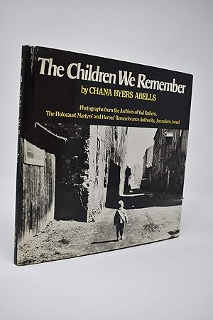 Immagine del venditore per The Children We Remember venduto da Alder Bookshop UK