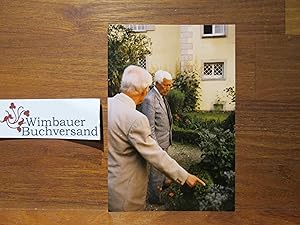 unveröffentliches Originalphoto Ernst Jünger mit Hans Georg Amsel 4. August 1988 im Garten von Er...