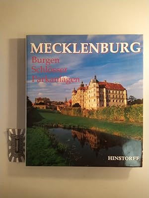 Bild des Verkufers fr Mecklenburg. Burgen, Schlsser, Parkanlagen. zum Verkauf von Druckwaren Antiquariat