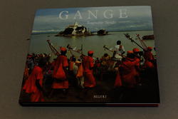 Raghubir Singh. Gange. Rizzoli. 1992