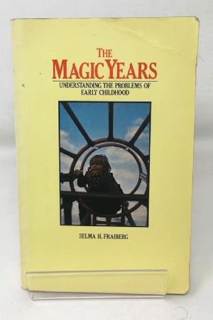 Imagen del vendedor de The Magic Years (University Paperbacks) a la venta por Cambridge Recycled Books