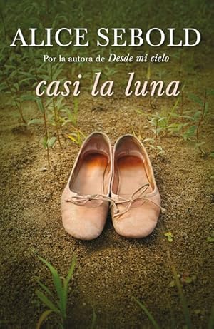 Seller image for Casi La Luna for sale by Green Libros