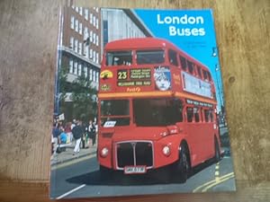 Image du vendeur pour London Buses: A Brief History mis en vente par Terry Blowfield