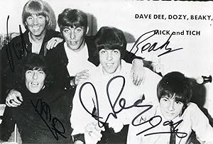 Bild des Verkufers fr Dave Dee, Dozy, Beaky, Mick & Tich autograph | Signed photograph zum Verkauf von Markus Brandes Autographs GmbH