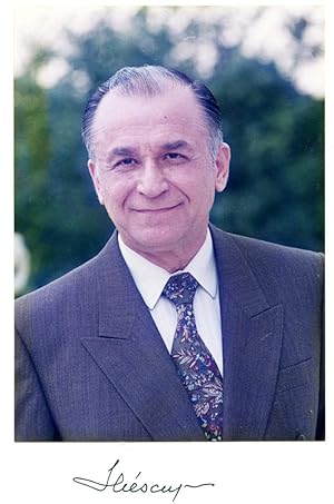 Immagine del venditore per Ion Iliescu autograph | Signed photograph venduto da Markus Brandes Autographs GmbH