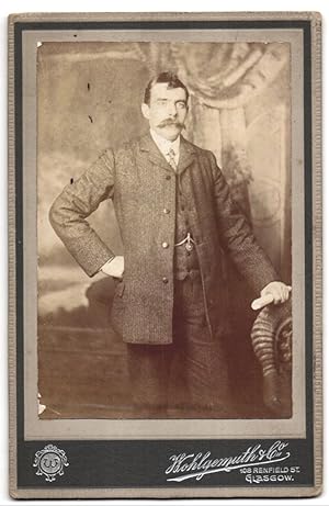 Seller image for Photo Wohlgemuth, Co., Glasgow, 108 Renfield St., Portrait junger Herr im Anzug mit Schnauzbart for sale by Bartko-Reher