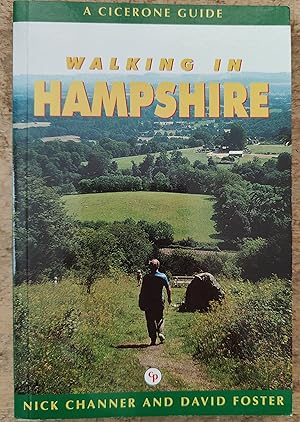 Image du vendeur pour Walking in Hampshire (Cicerone Guide) mis en vente par Shore Books