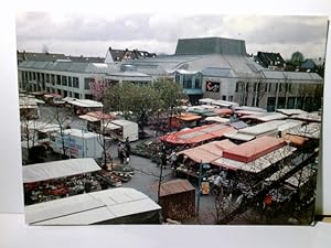 Markttag in Velbert. Ansichtskarte / Postkarte / Werbekarte farbig. ungel. ca 1975 ?. Marktstände...