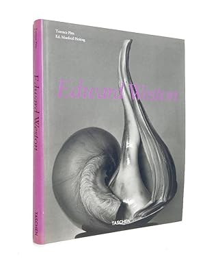 Seller image for Edward Weston, 1886-1958 / essay by Terence Pitts ; a personal portrait by Anselm Adams ; ed. by Manfred Heiting ; French transl. by Jacques Bosser,. German transl. by Wolfgang Himmelberg,. for sale by Librairie Douin