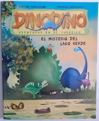 Seller image for Dinodino 5. Aventuras en el Jursico. El misterio del lago verde for sale by Librera Ofisierra