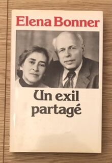 Seller image for Un exil partag for sale by arobase livres