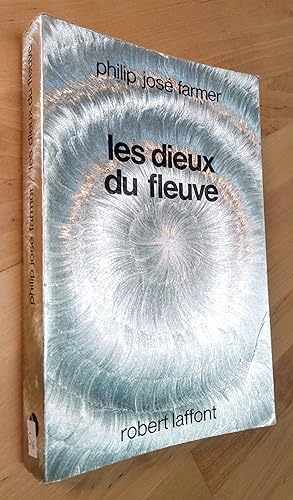 Seller image for Les dieux du fleuve for sale by Llibres Bombeta