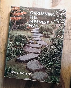 GARDENING THE JAPANESE WAY