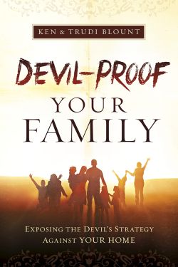 Immagine del venditore per Devil-Proof Your Family: Exposing Satan's Strategy Against Your Family venduto da ChristianBookbag / Beans Books, Inc.