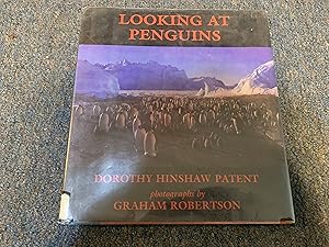 Seller image for Looking at Penguins for sale by Betty Mittendorf /Tiffany Power BKSLINEN