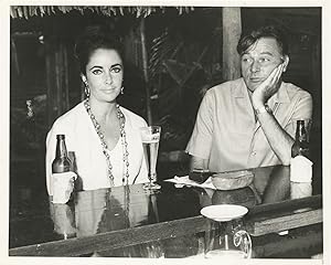 Original photograph of Elizabeth Taylor and Richard Burton, 1963