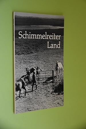 Seller image for Schimmelreiter-Land. [Text:] Reimer Kay Holander. [Fotos: Hans Hoffmann] / Der kleine Wolff-Bildband for sale by Antiquariat Biebusch