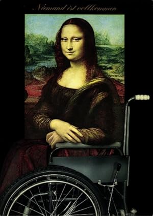 Künstler Ansichtskarte / Postkarte Staeck, Klaus, Mona Lisa, Niemand ist vollkommen, Rollstuhl, A...